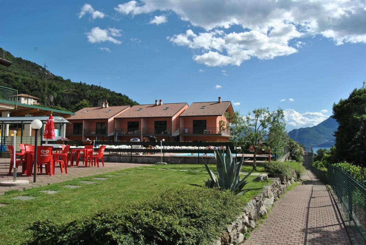 Residence Oasi Del Viandante Lake Como Exterior foto